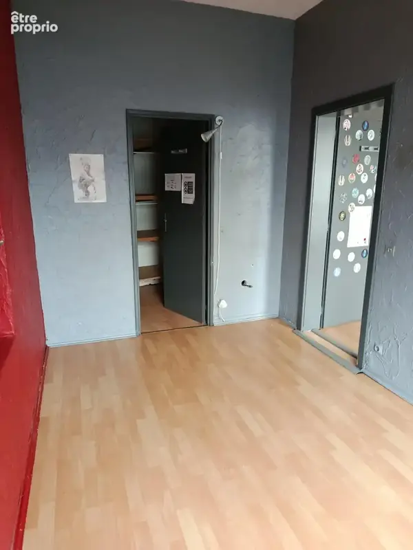Local commercial de 90m2 au centre-ville - photo 4