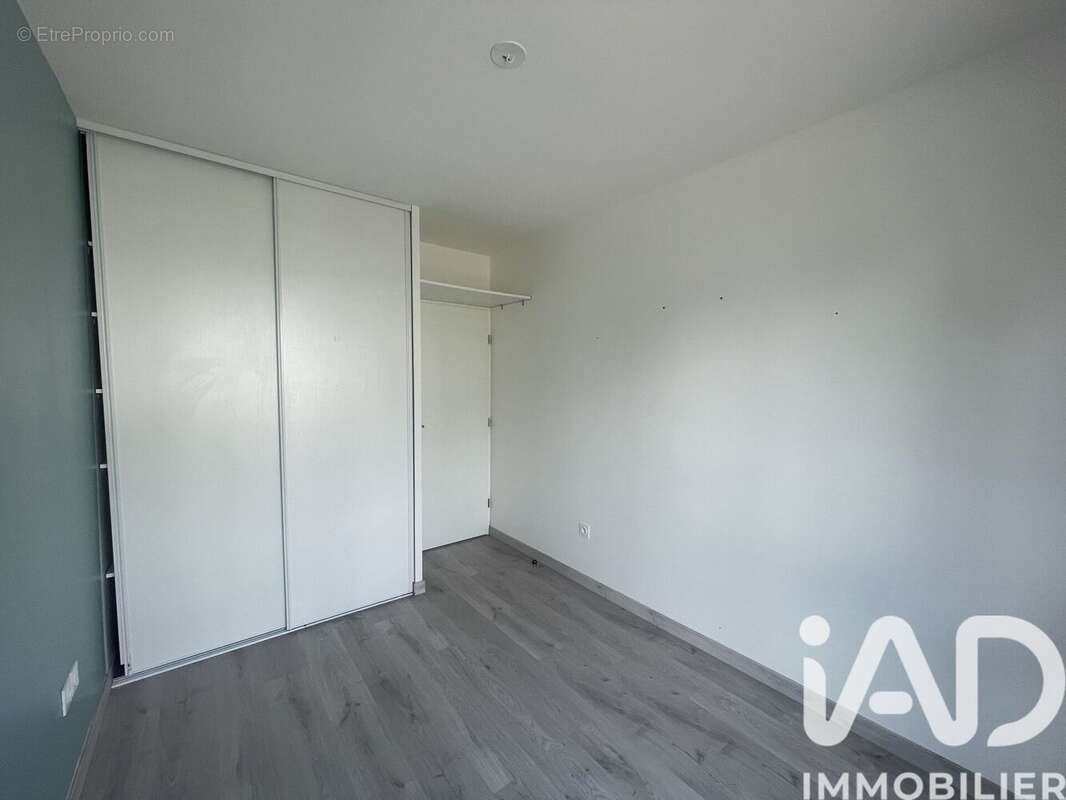Photo 5 - Appartement à GENNEVILLIERS