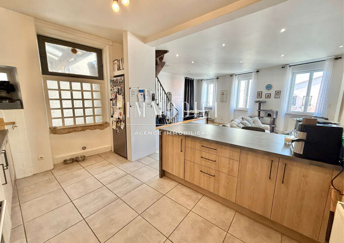 Appartement à THOISSEY