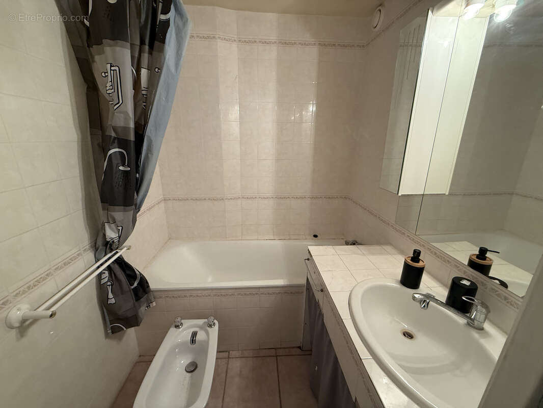 Appartement à SAINT-PONS