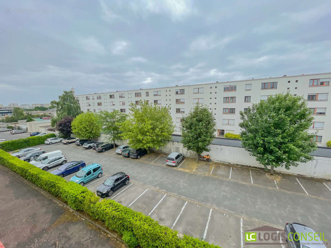 Appartement à BAGNEUX