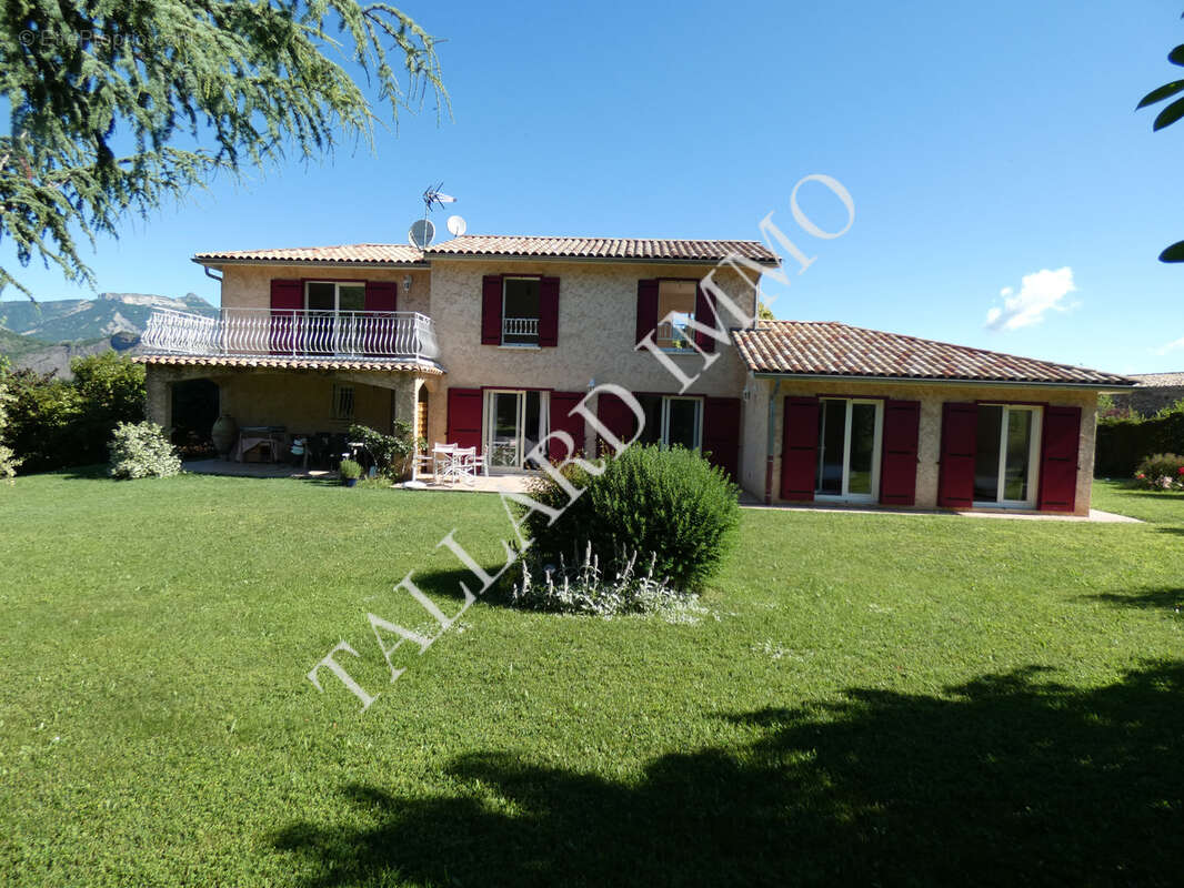 Maison à TALLARD
