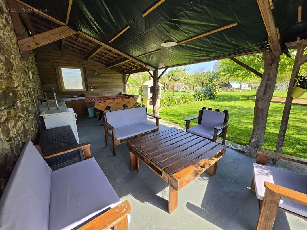 Maison à HENANBIHEN