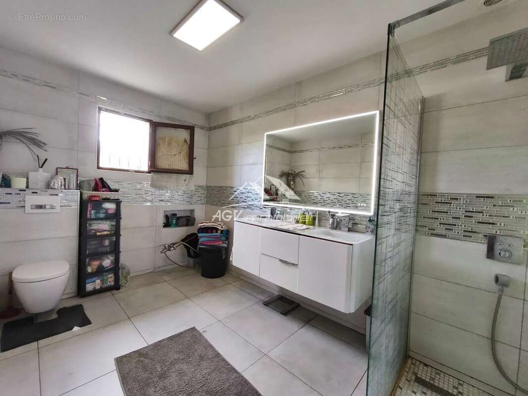 Maison à SAINT-MARTIN-DE-VALGALGUES