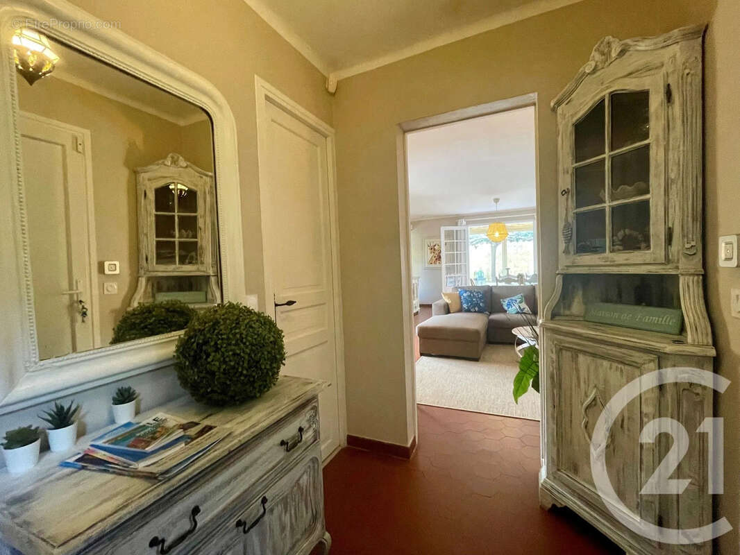 Maison à BORMES-LES-MIMOSAS