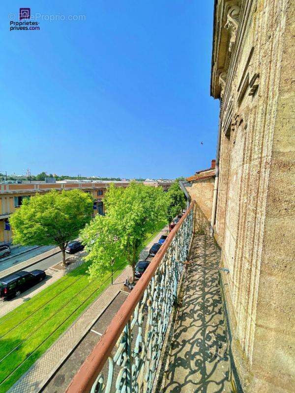 Appartement à BORDEAUX