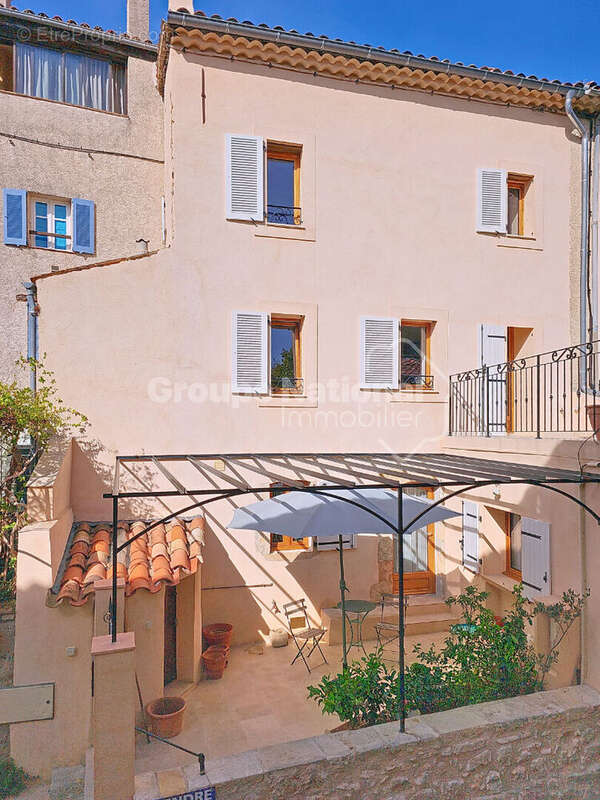 Appartement à FAYENCE