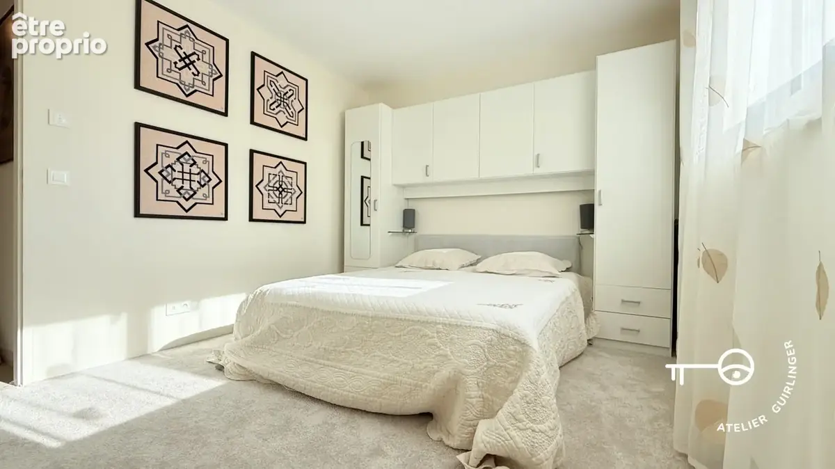 Offrez-vous le confort d'une maison moderne au coeur d'un environnement idyllique et verdoyant. - photo 13