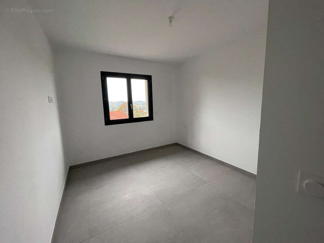 Maison à SALAISE-SUR-SANNE