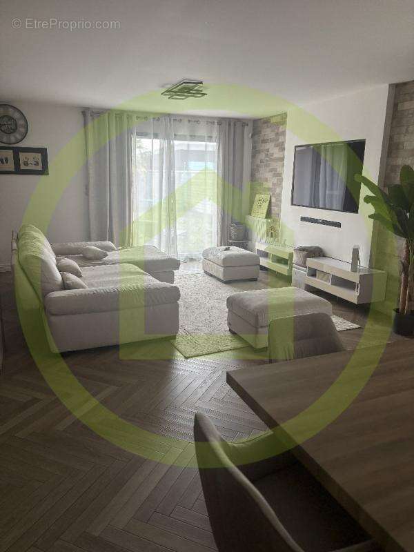 Maison à MERY-SUR-OISE