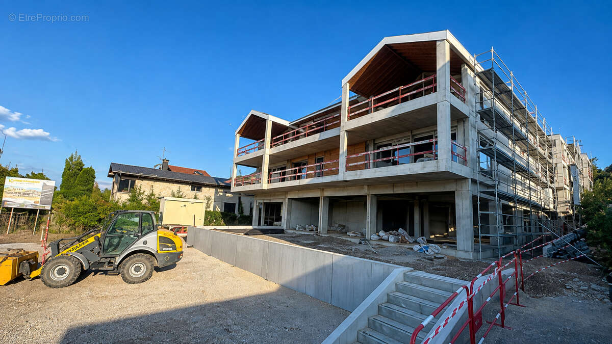Appartement Type 4 ATTIQUE de  96,09 m² avec Terrasse et Balcon. - photo 6