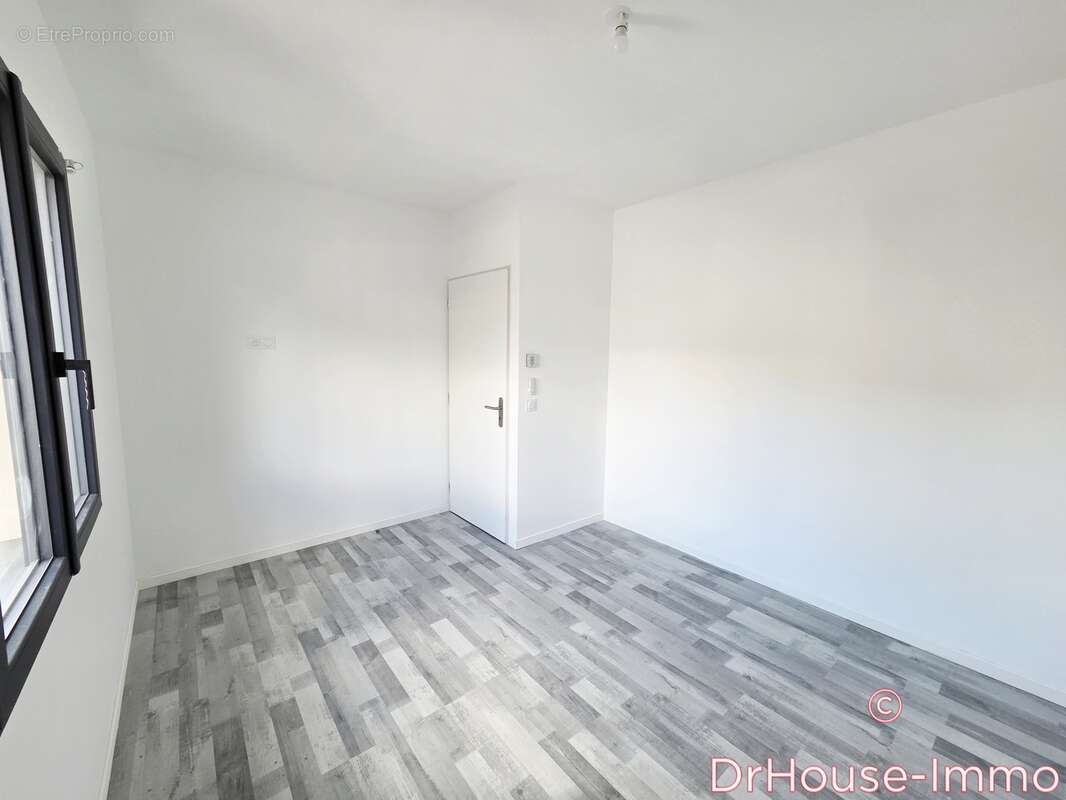 Maison à SAINT-CHINIAN