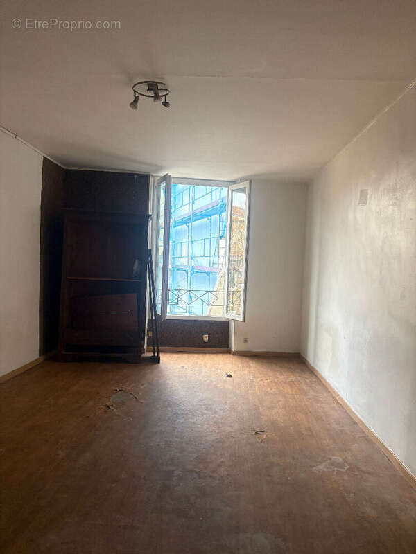 Appartement à MARSEILLE-2E