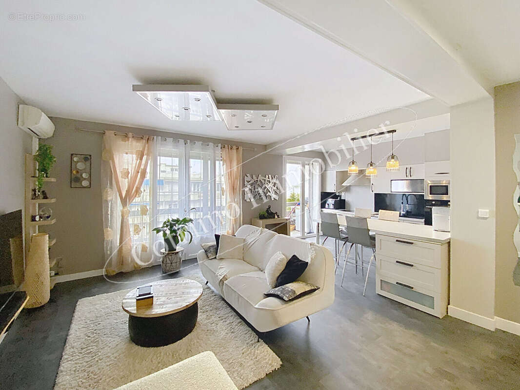 Appartement à LYON-8E