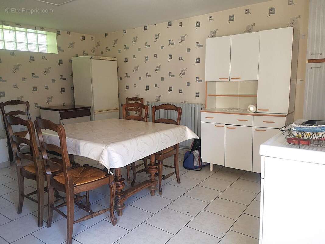 Maison 114 m² à Naves  - photo 8