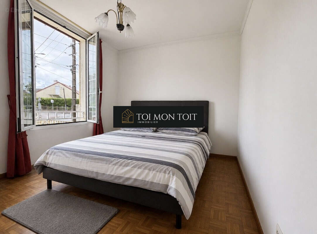 Maison 168 m² à Marly-La-Ville  - photo 7
