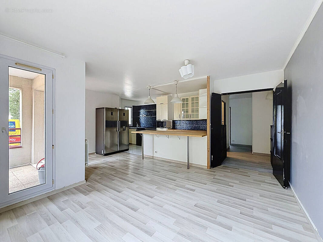 Appartement à MOISSY-CRAMAYEL
