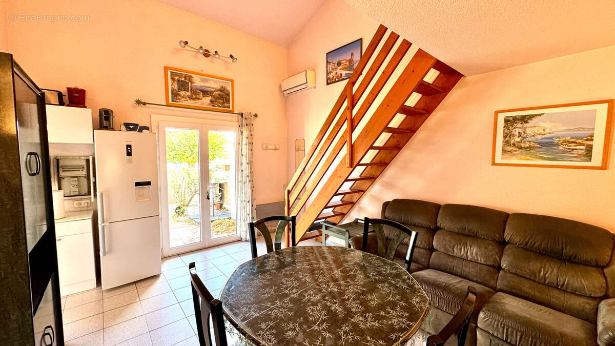 Maison à SAINT-CYPRIEN