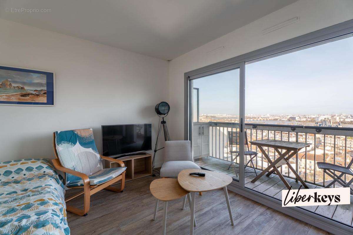 Appartement à BORDEAUX
