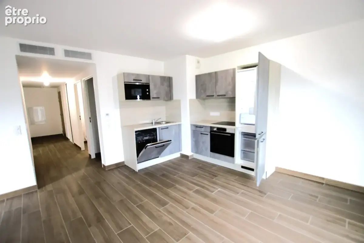 3 pièces avec pkg privatif Neuf NICE OUEST 445 000 € - photo 1