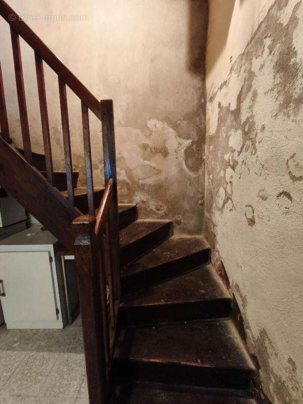 Maison de village à renover + terrain - photo 4