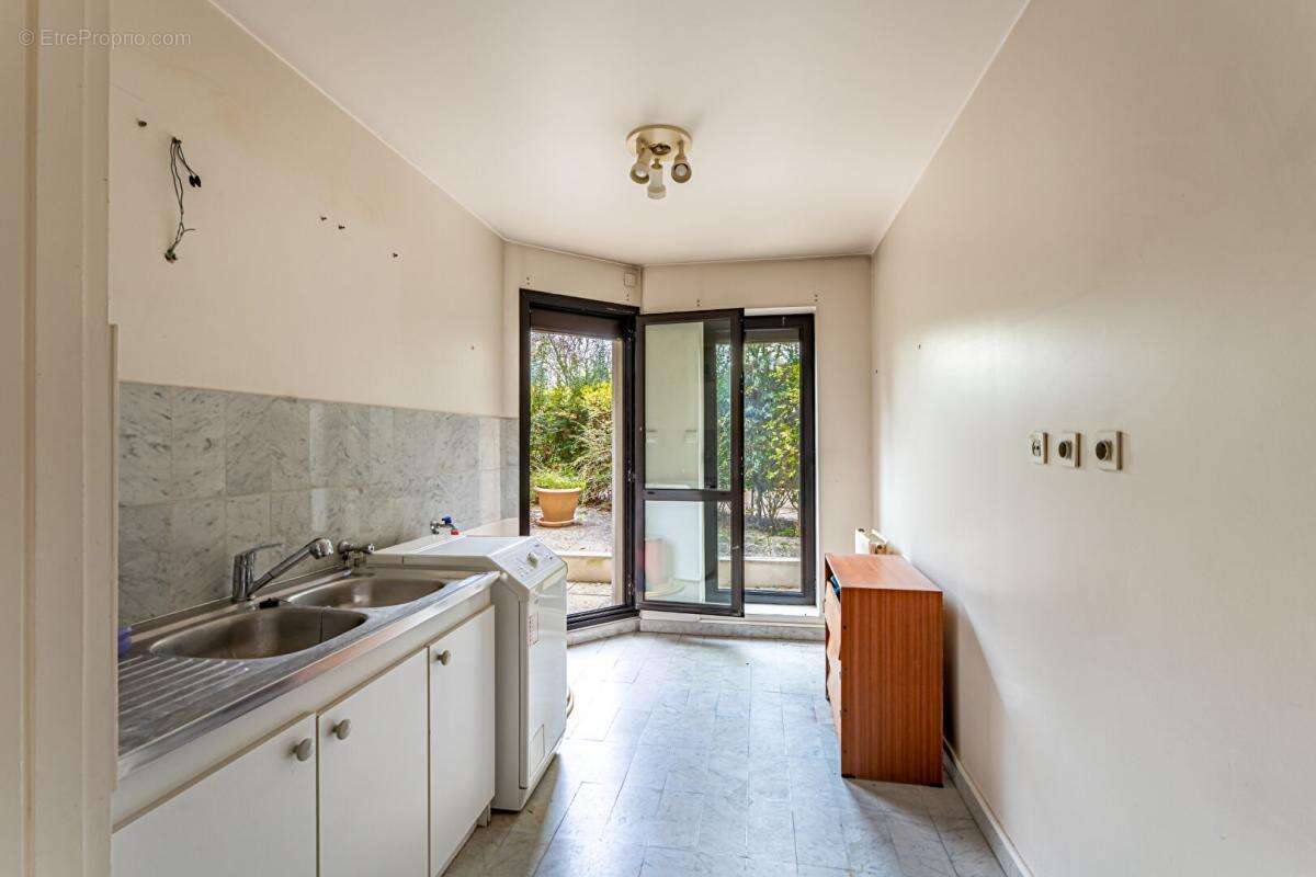 Appartement à SURESNES