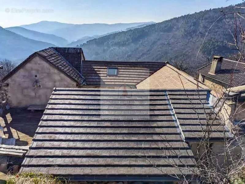 Maison à SAINT-ANDRE-DE-LANCIZE