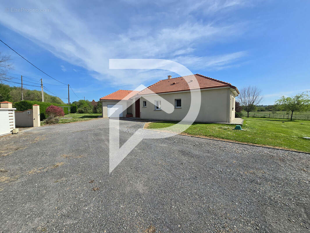 Maison à HAGETAUBIN