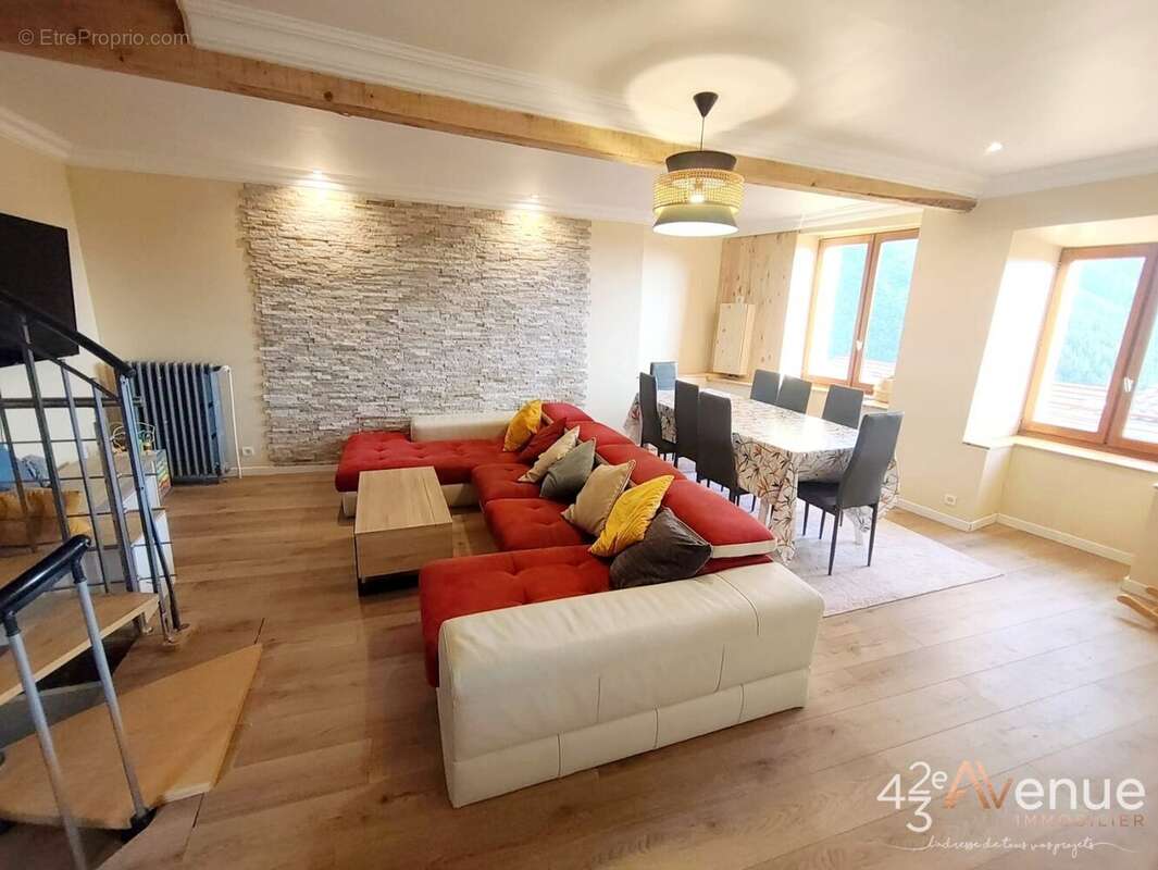 Maison 95 m² à Saint-Etienne  - photo 3
