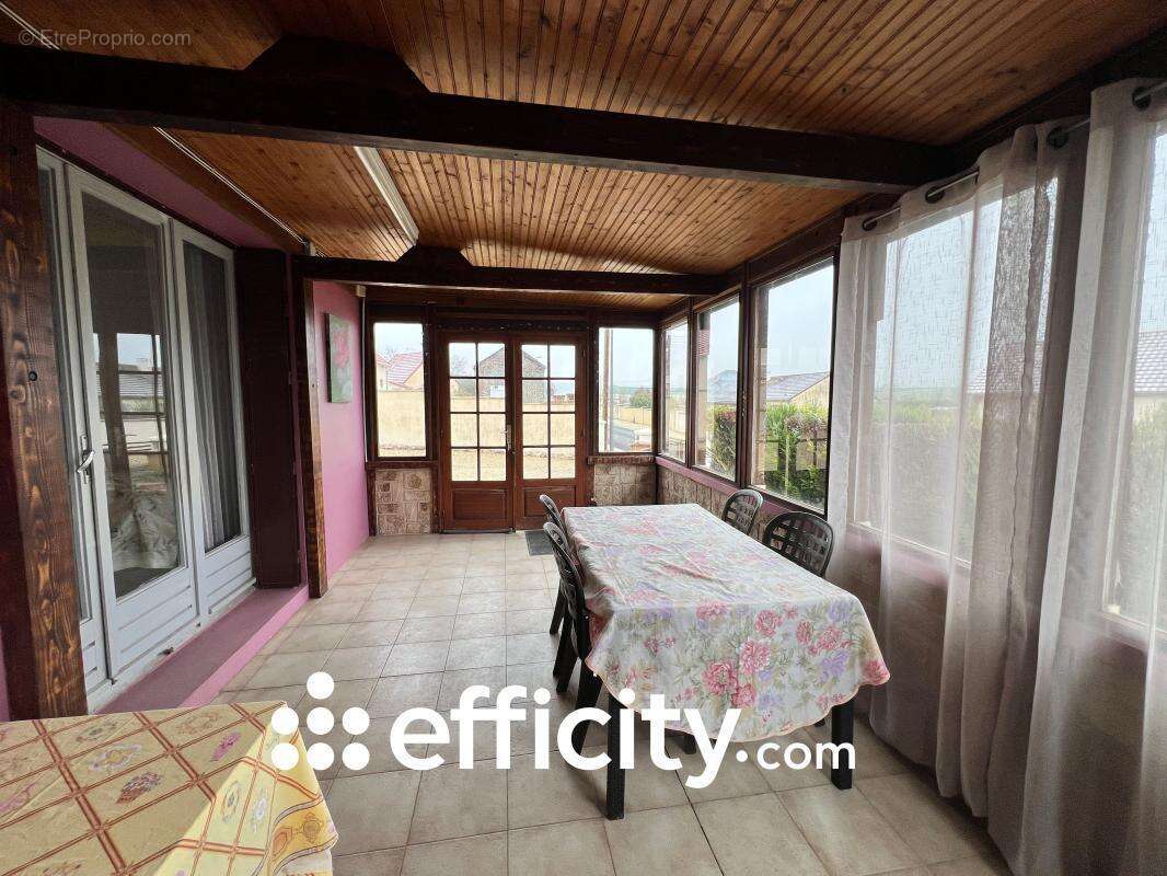 Maison à DIERREY-SAINT-JULIEN