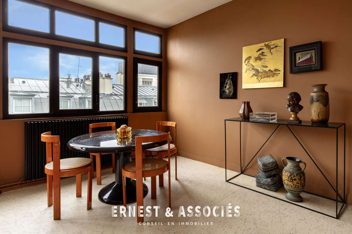 Appartement à PARIS-9E