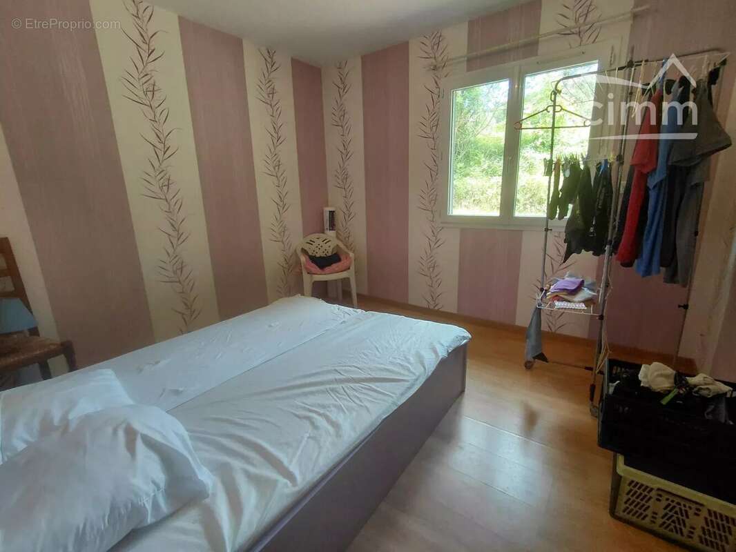 Maison plain-pied de 2005 – 100 m² habitables –1830 m2 de terrain clos - photo 13