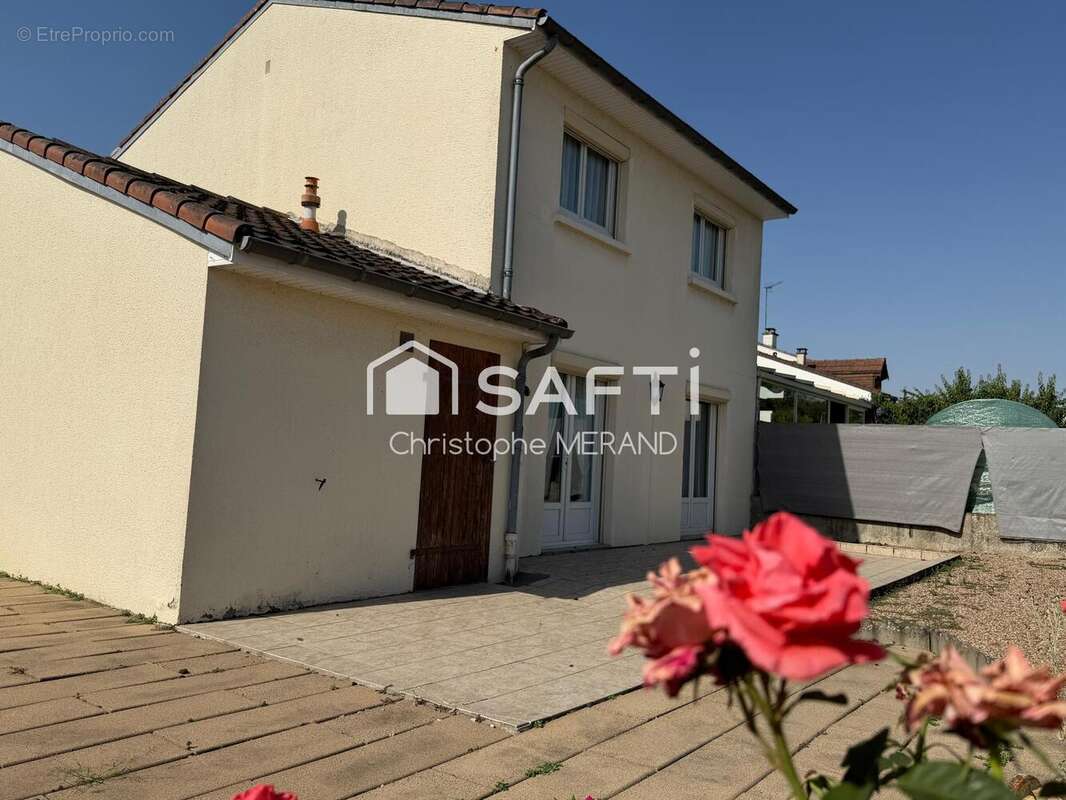 Photo 2 - Maison à INGRANDES