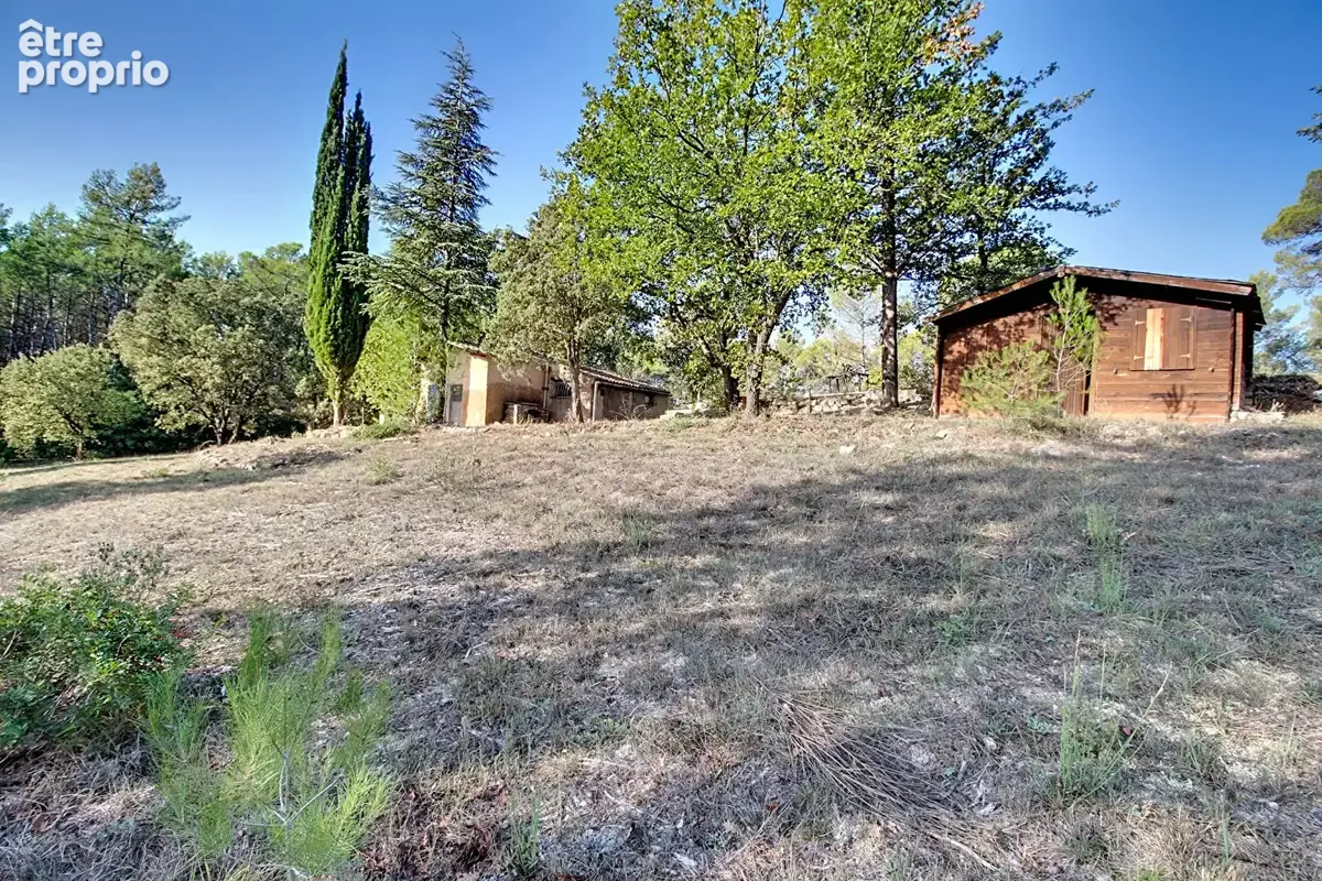À VENDRE EN EXCLUSIVITÉ - TRANS-EN-PROVENCE - CABANON sur un terrain en zone naturelle de 1,7 hectares - photo 12