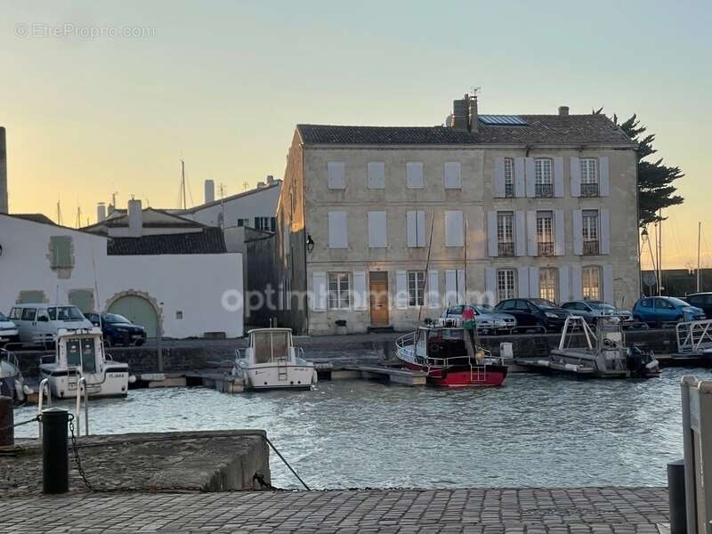 Appartement à SAINT-MARTIN-DE-RE