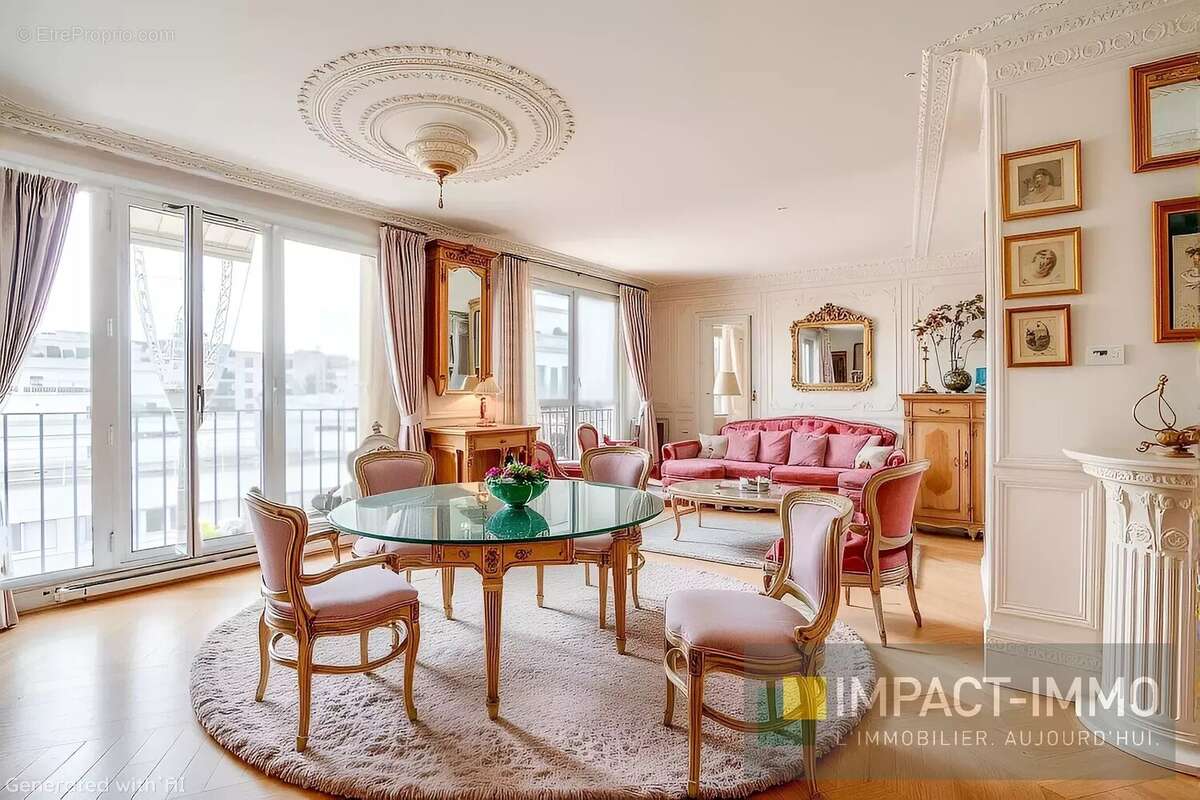 Appartement à NEUILLY-SUR-SEINE