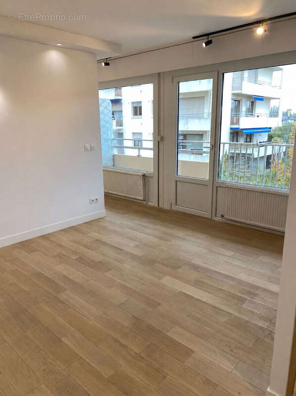 Appartement Divonne Les Bains 2 pièce(s) 35.82 m2 - photo 2