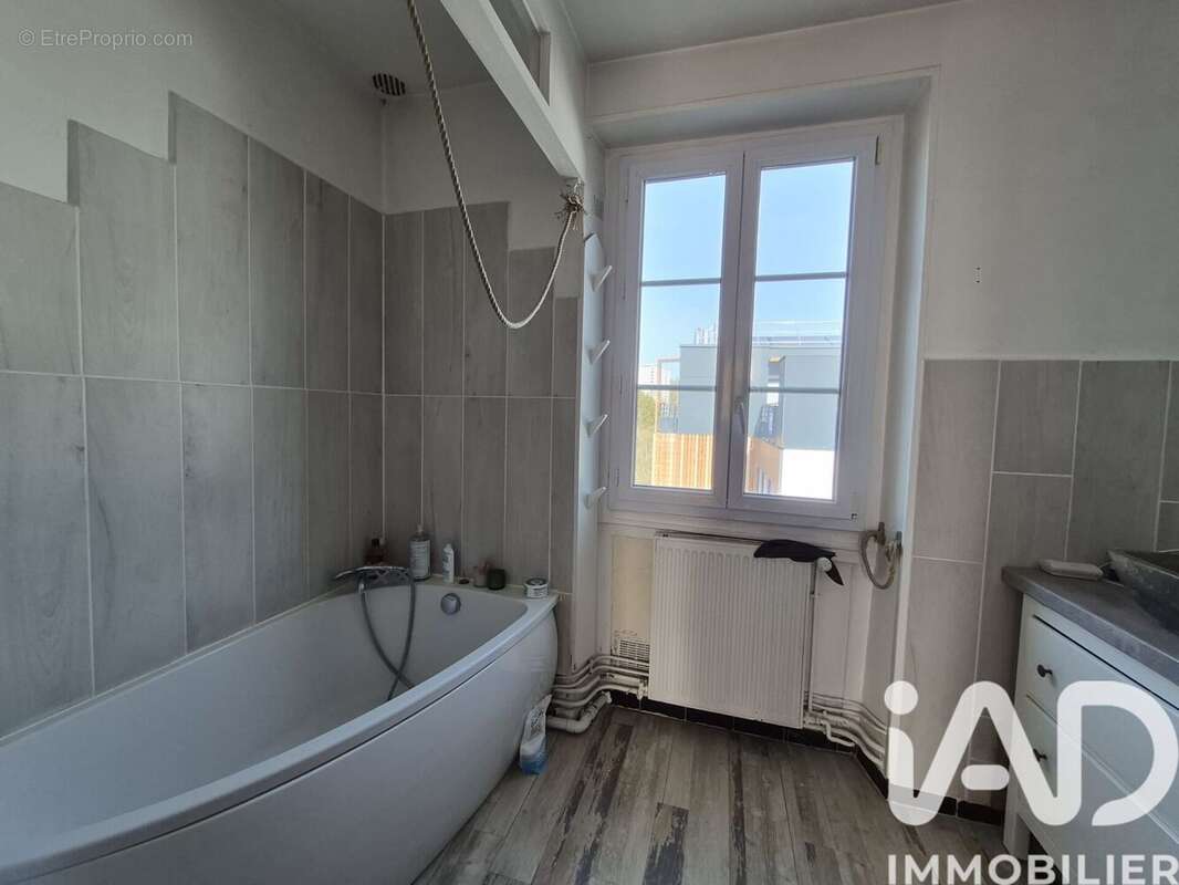 Photo 8 - Appartement à LAGNY-SUR-MARNE