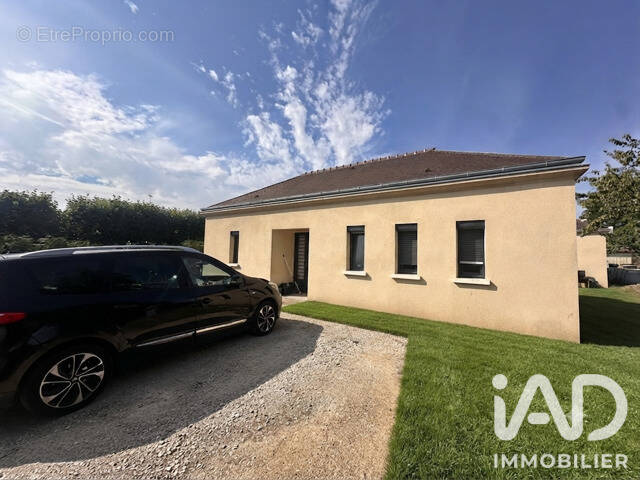 Photo 1 - Maison à SENONCHES