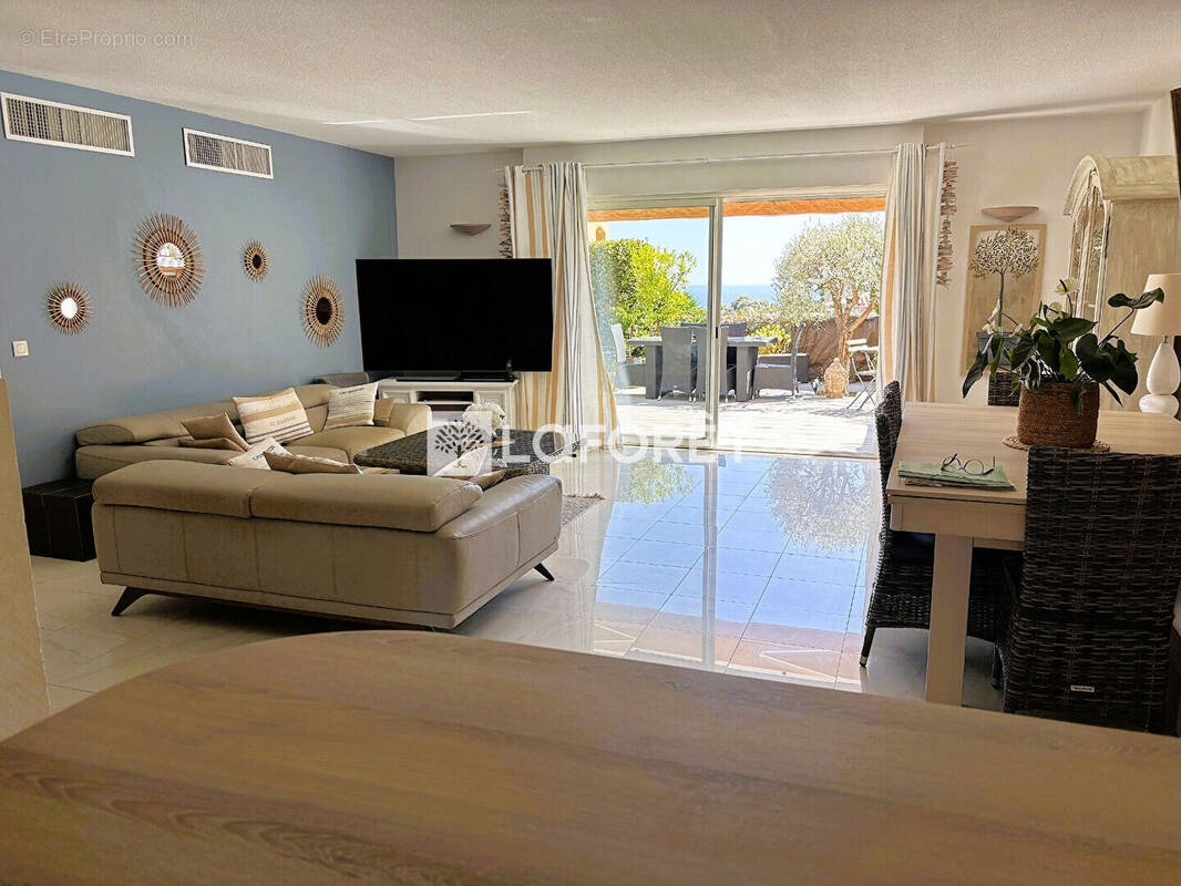 Maison à SAINT-LAURENT-DU-VAR