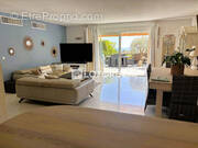 Maison à SAINT-LAURENT-DU-VAR