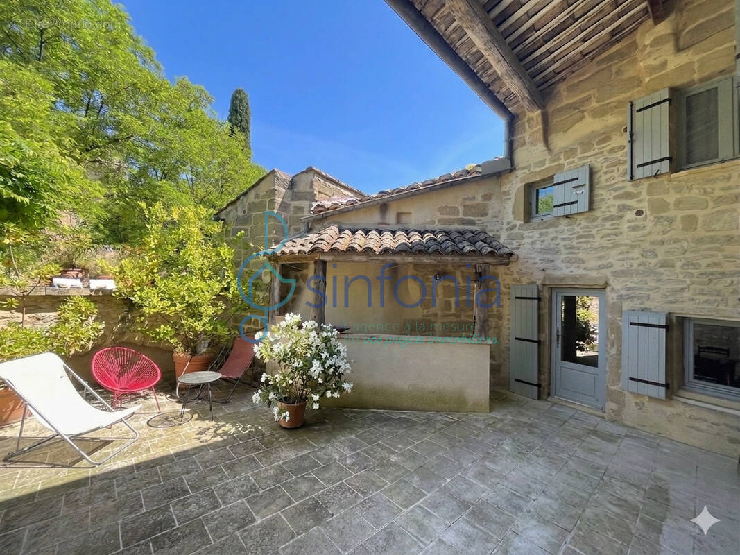 Maison à UZES