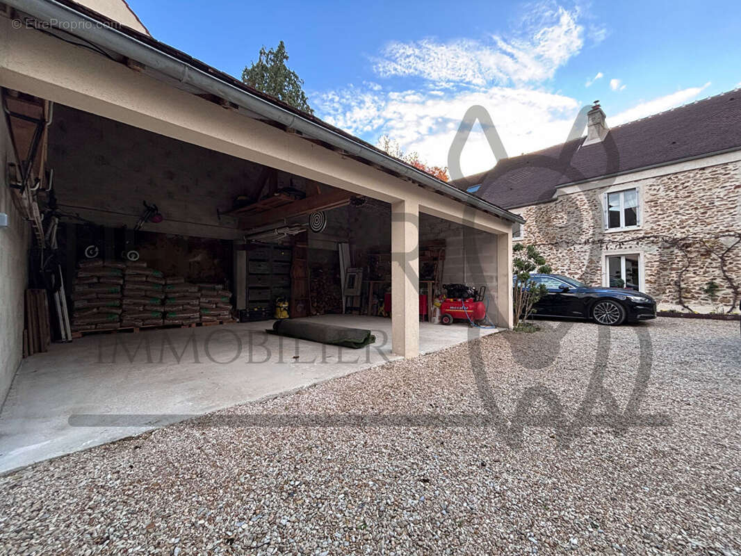 Maison à FAREMOUTIERS