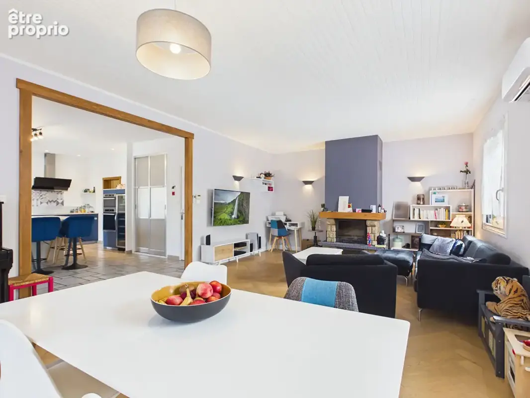 Maison familiale de 142 m² avec piscine et sous-sol - photo 3