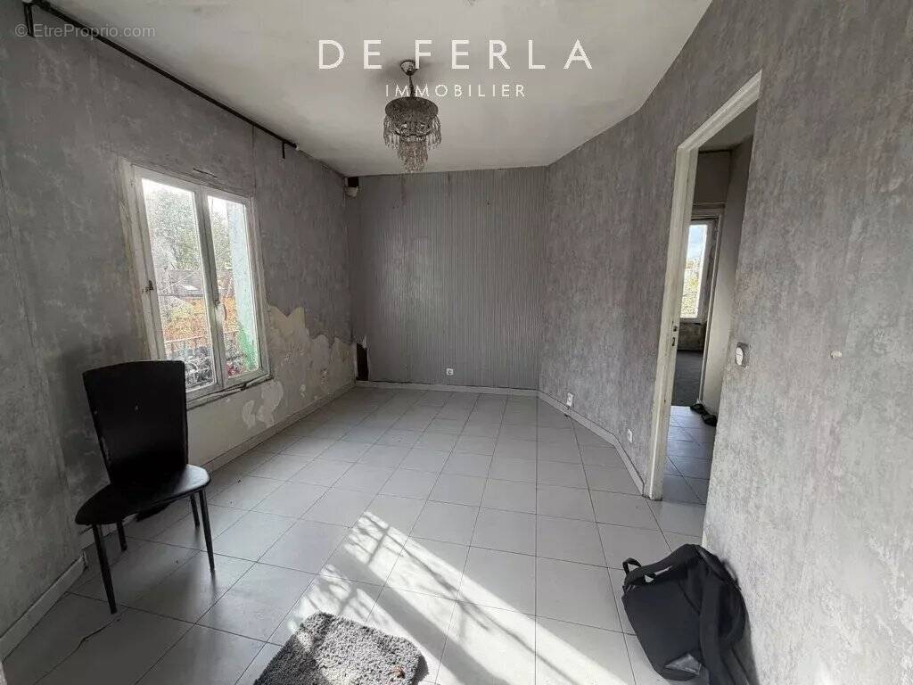 Appartement à L&#039;ILE-SAINT-DENIS