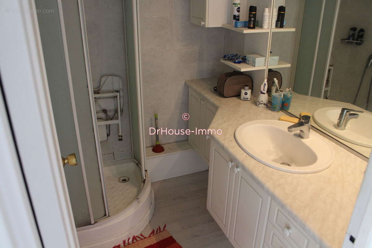 Appartement 80 m² à Angouleme  - photo 17