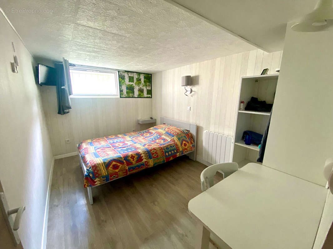 Maison plain-pied 4 chambres, 757 m² de terrain, 12 mins gare ! - photo 13