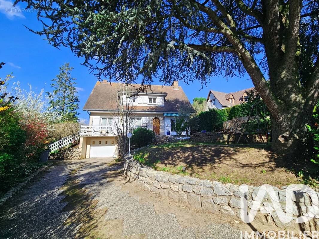 Photo 1 - Maison à LINAS