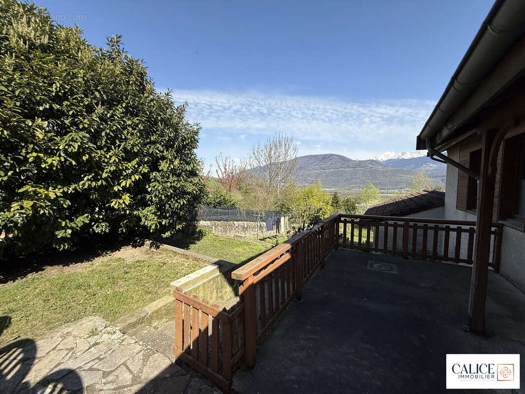 Maison à SAINT-VINCENT-DE-MERCUZE