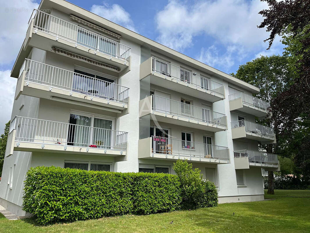 A VENDRE - EXCLUSIVITE - CHALLANS - Appartement - proximite grande surface - 3 pièces - 68 m² - photo 4